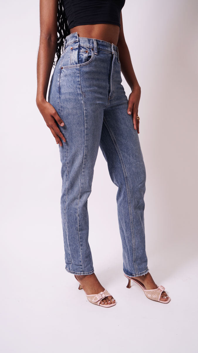 90'S STRAIGHT ULTRA HIGH RISE JEANS SIZE 27