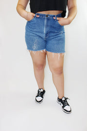 DENIM SHORTS SIZE 31 (US 12)