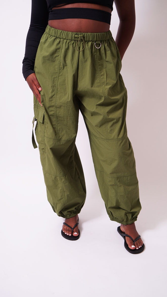 PARACHUTE PANTS SIZE M